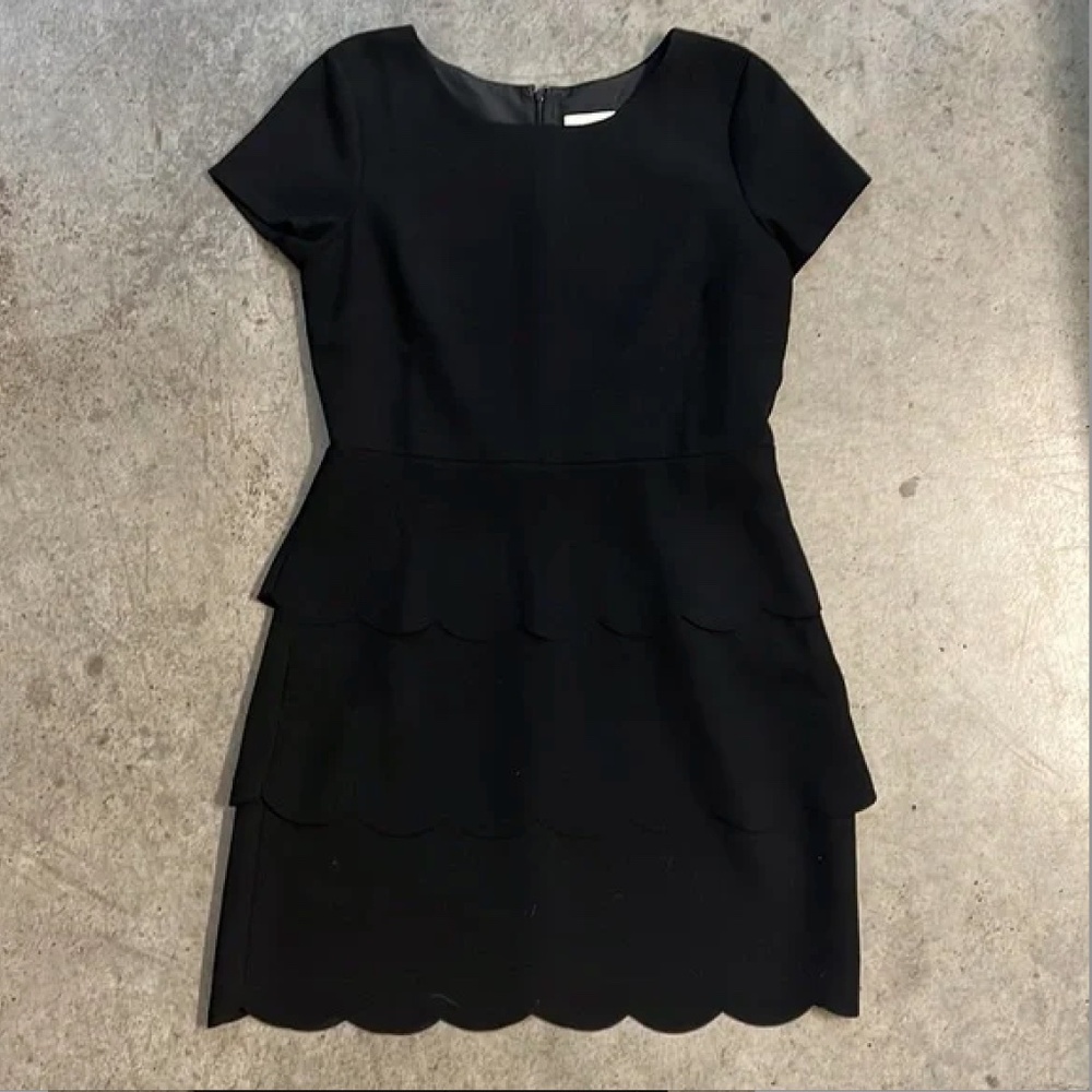 LOFT Black Tiered Scalloped Short Sleeve Dress